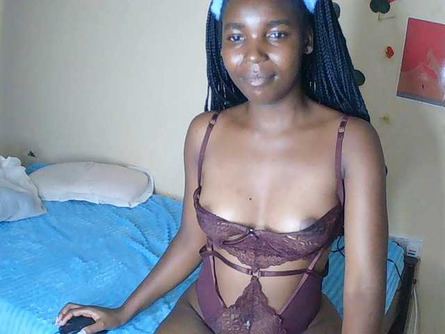 Imani- live cam on BongaCams