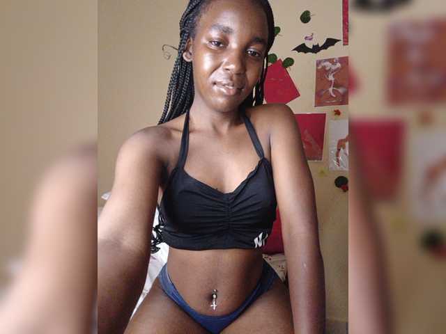 Imani- live webcam show