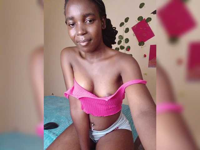 Imani- live cam on BongaCams