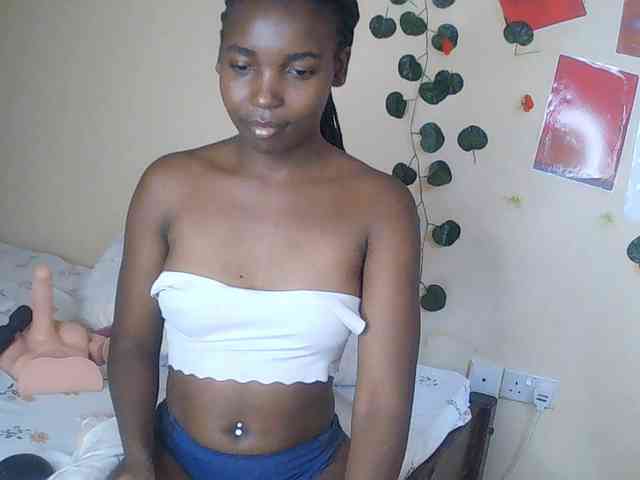 Imani-'s cam show statistics and live stream