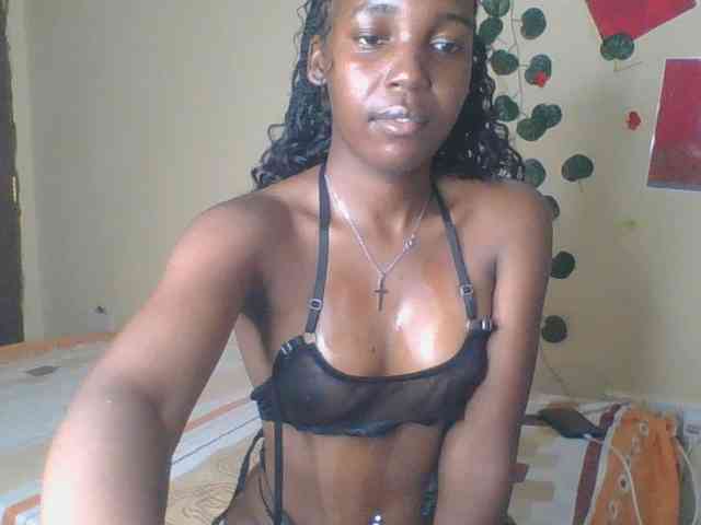 Imani- Live Webcam on BongaCams