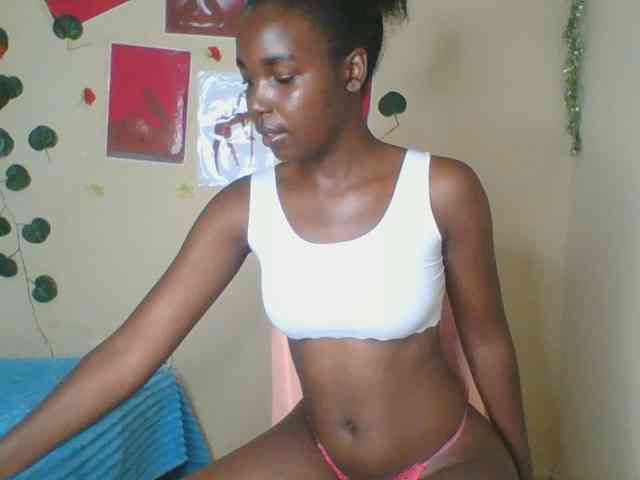 Imani- Live Webcam on BongaCams