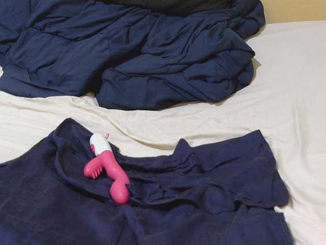 Petitepretti live cam on BongaCams