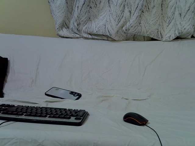 Petitepretti live cam on BongaCams
