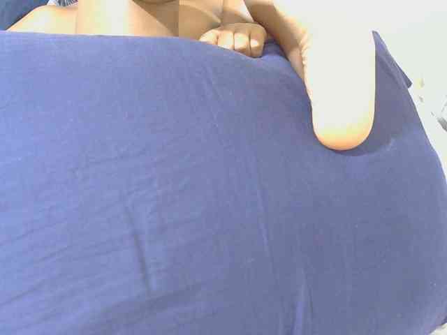 Petitepretti webcam