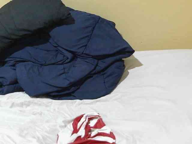 Petitepretti webcam