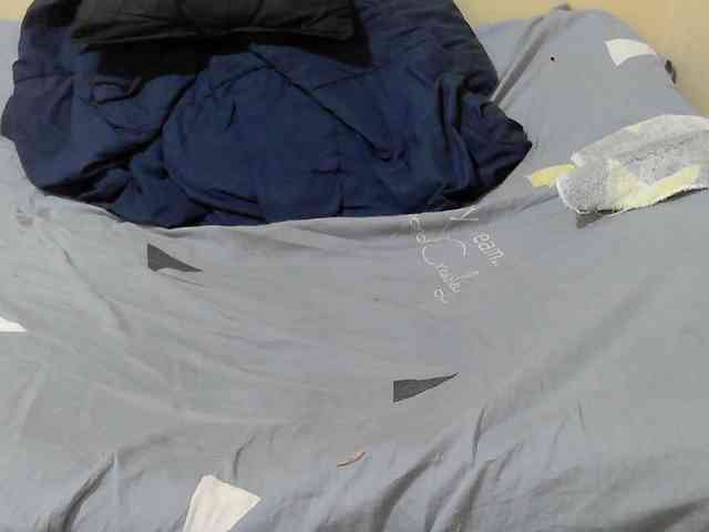 Petitepretti webcam