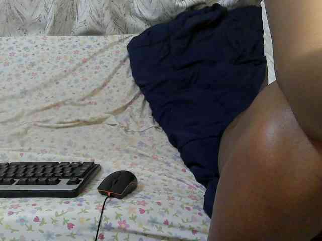 Petitepretti webcam