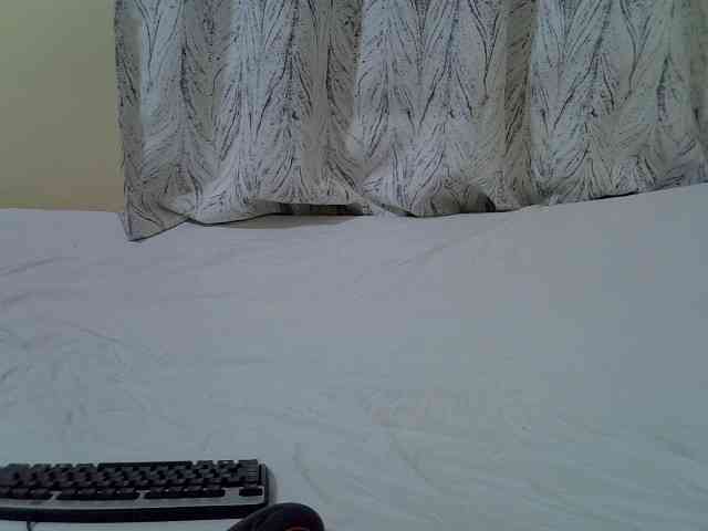 Petitepretti webcam