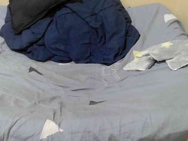 Petitepretti webcam