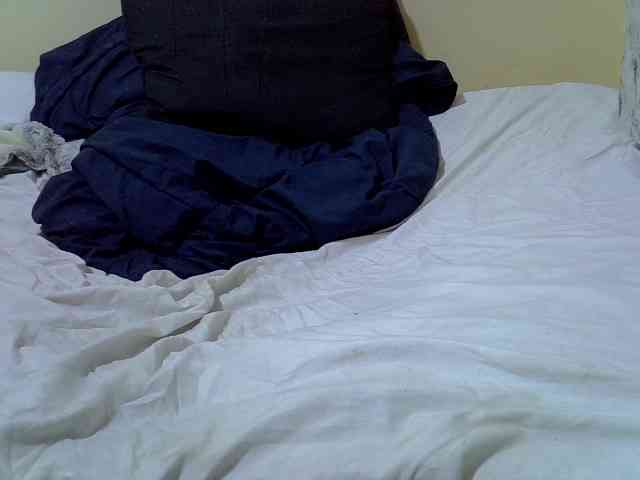 Petitepretti webcam