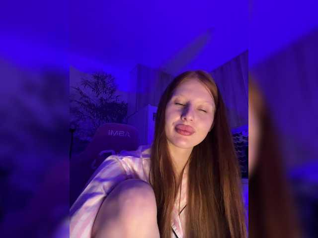 Julia-Fox