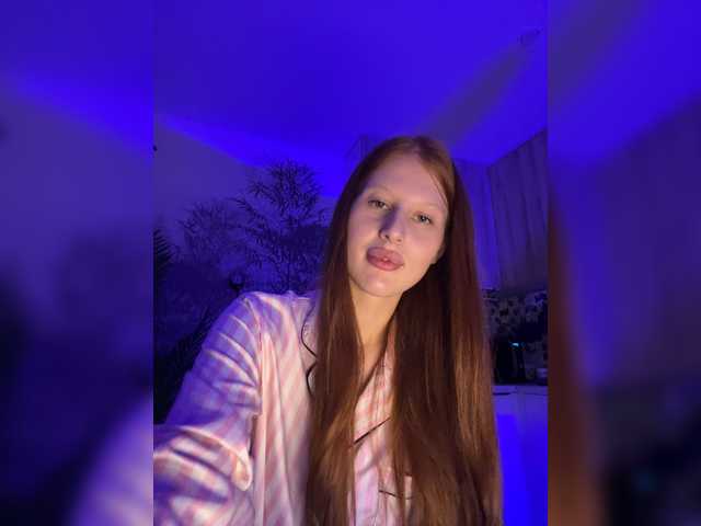 Julia-Fox live cam on BongaCams