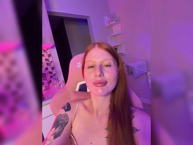 Julia-Fox