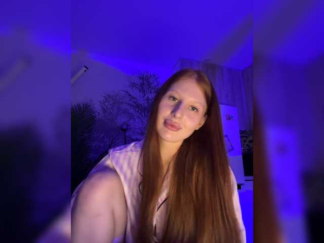 Julia-Fox