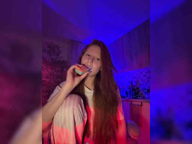 Julia-Fox webcam