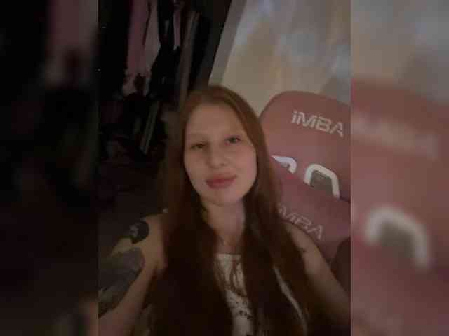 Julia-Fox webcam