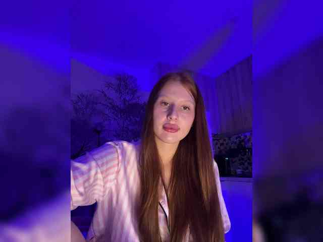 Julia-Fox webcam