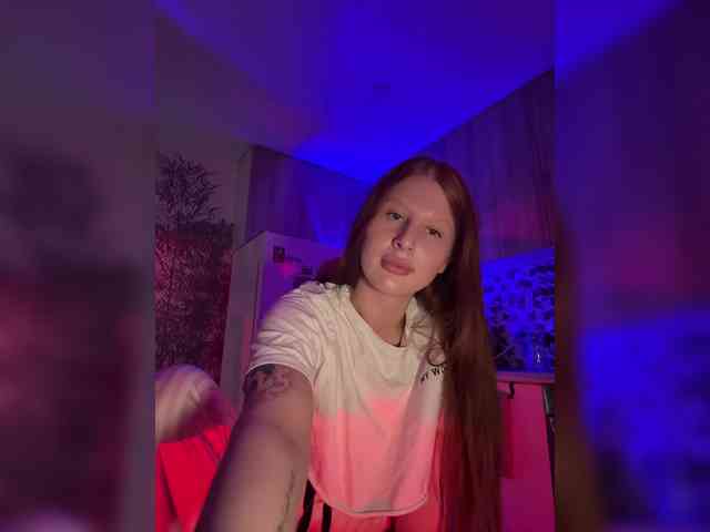 Julia-Fox webcam