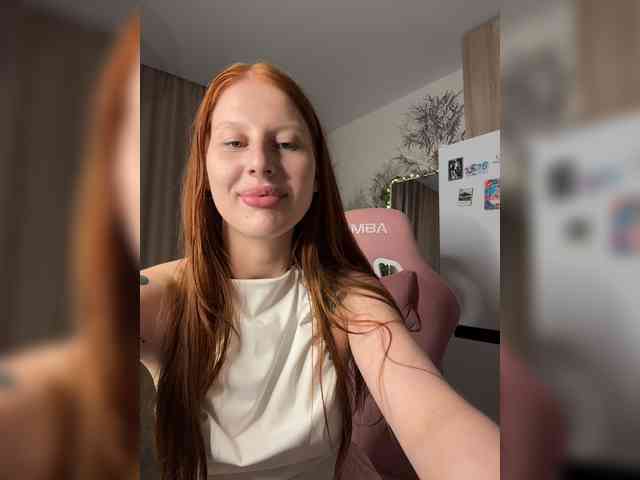 Julia-Fox webcam