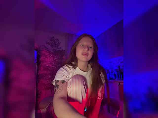 Julia-Fox webcam
