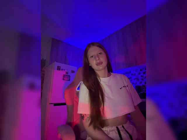 Julia-Fox webcam