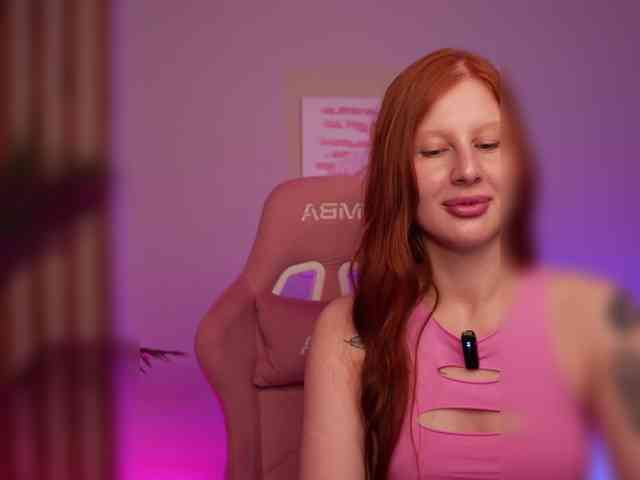 Julia-Fox webcam
