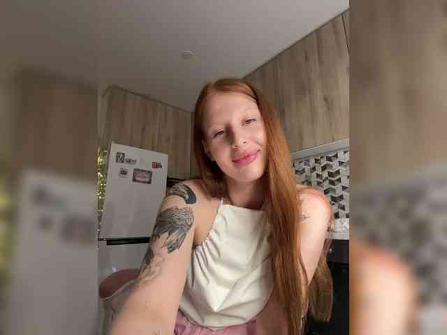 Julia-Fox