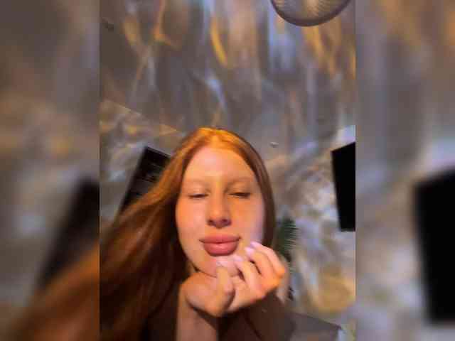 Julia-Fox