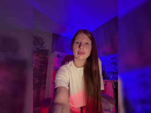 Julia-Fox webcam