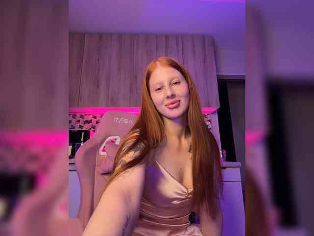 Julia-Fox webcam