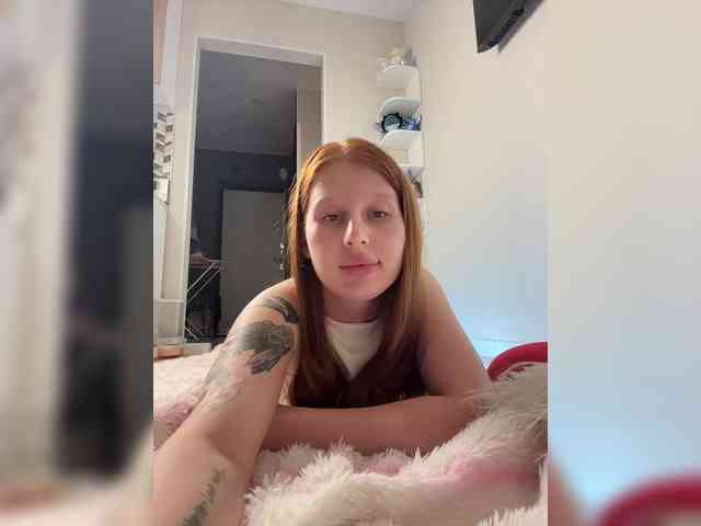 Julia-Fox webcam