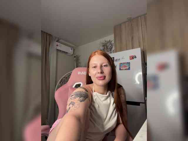 Julia-Fox webcam