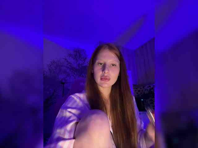 Julia-Fox webcam
