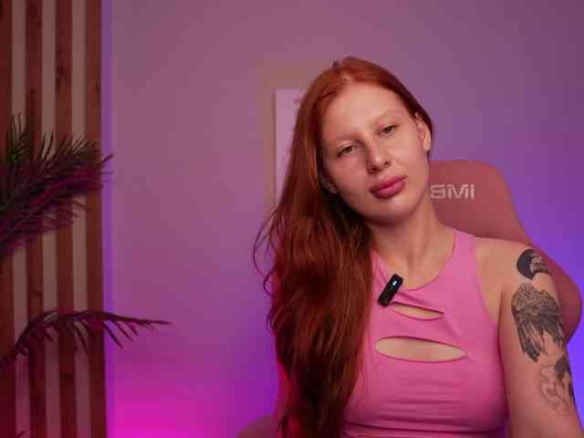 Julia-Fox webcam