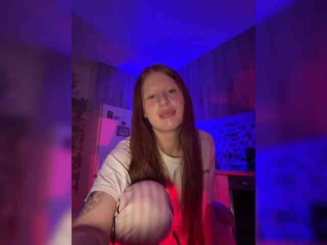 Julia-Fox webcam