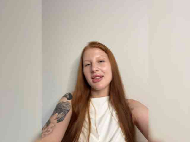Julia-Fox webcam