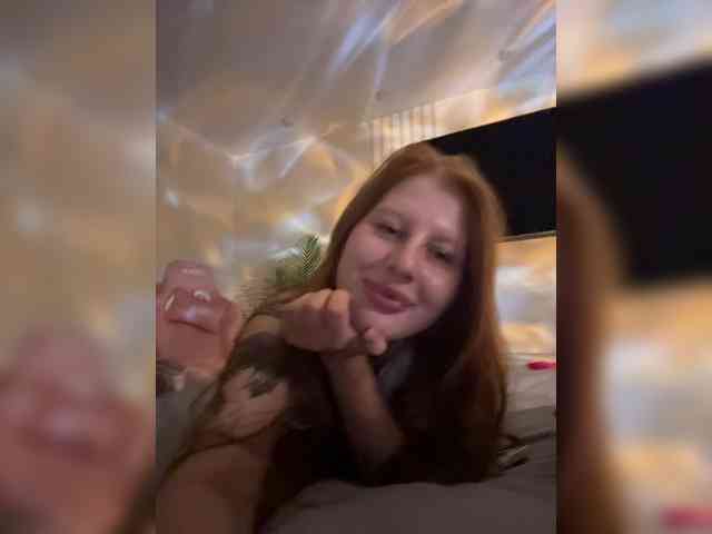 Julia-Fox webcam