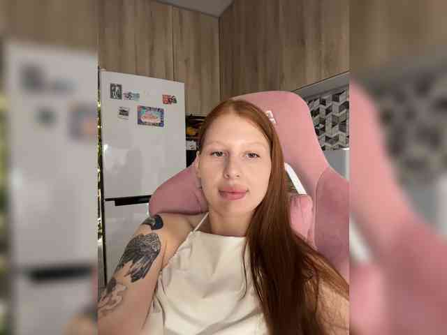 Julia-Fox