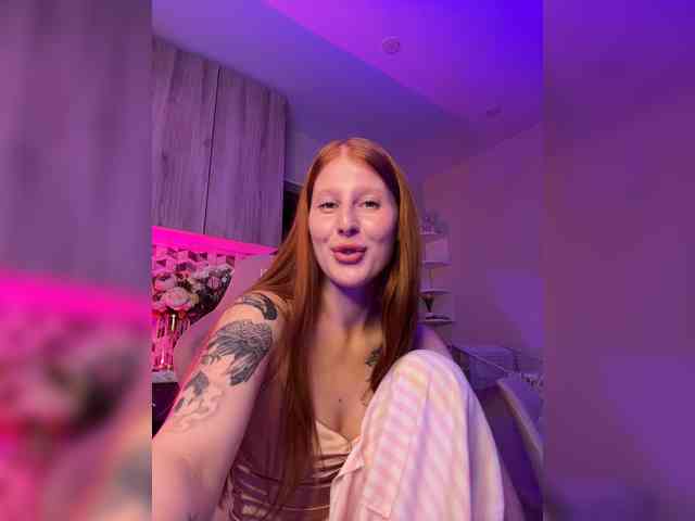Julia-Fox webcam