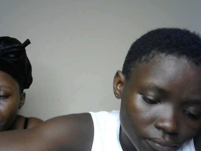 Flirtyenergy live cam on BongaCams