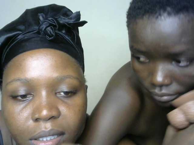 Flirtyenergy live cam on BongaCams