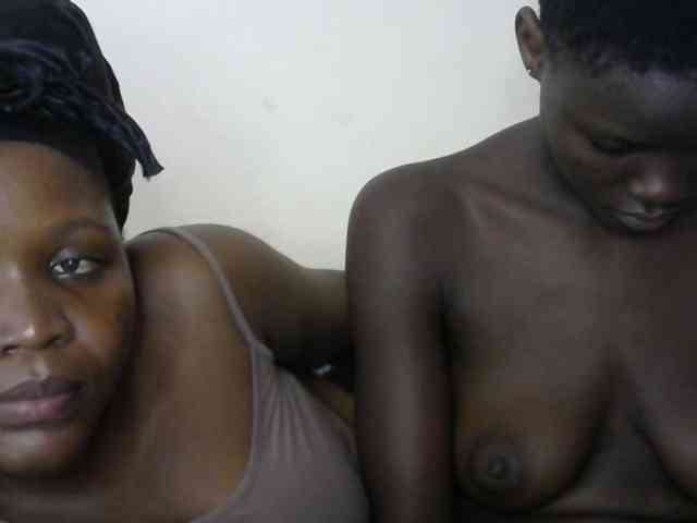 Flirtyenergy webcam