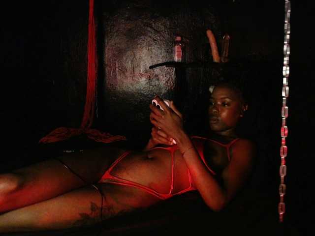 xSATIVAxx live cam on BongaCams