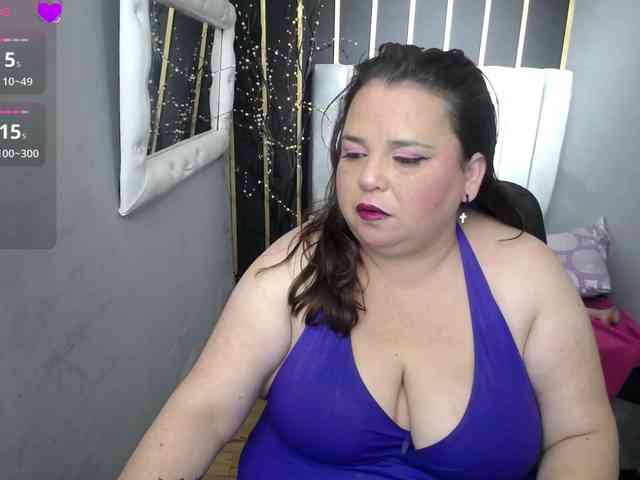 koral-busty webcam