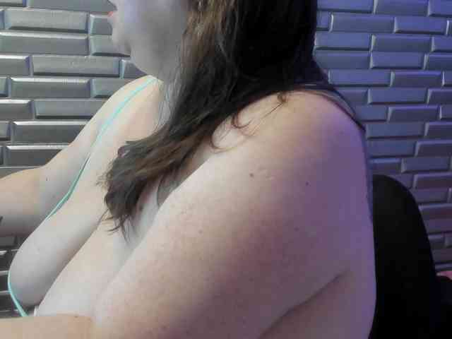 koral-busty webcam