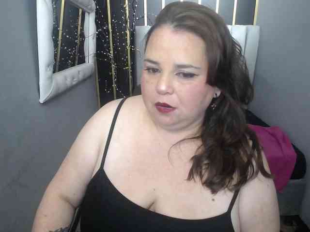 koral-busty webcam