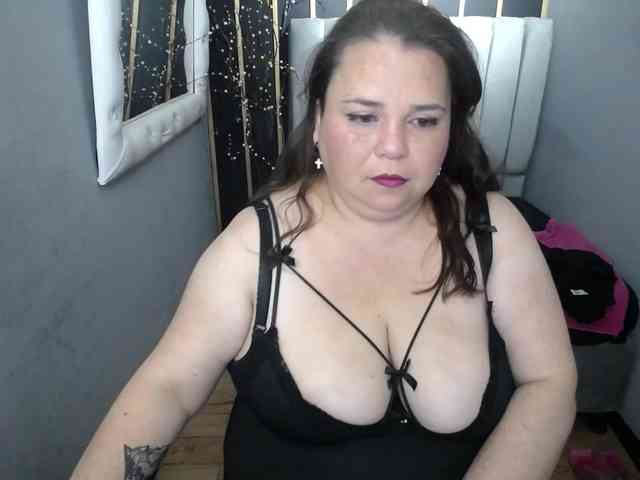 koral-busty webcam