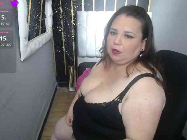 koral-busty webcam