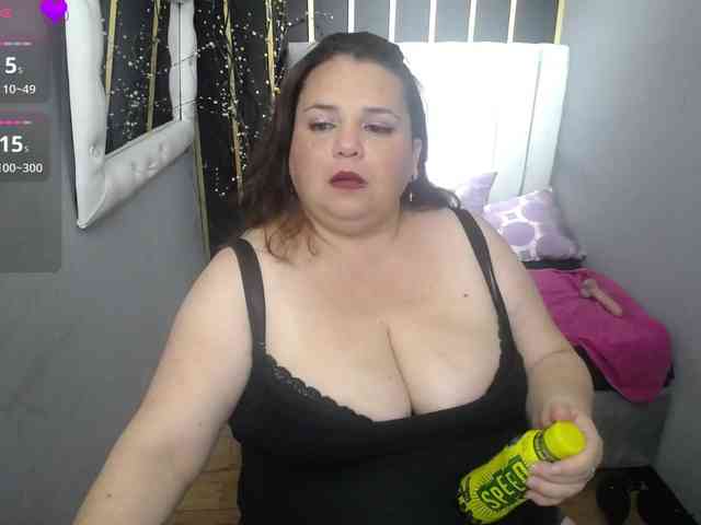 koral-busty webcam